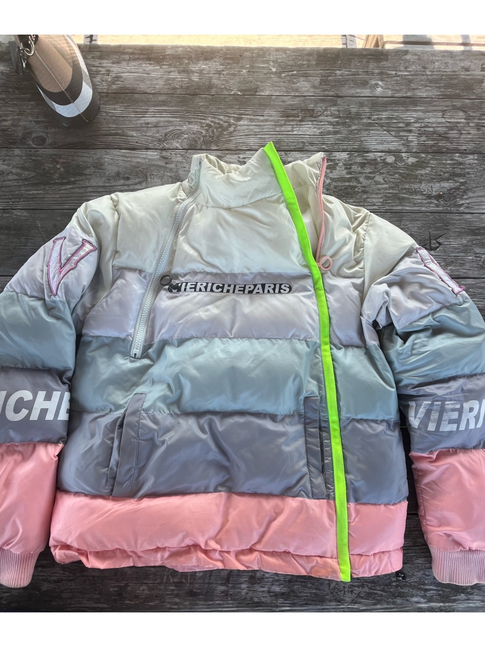 VIERICHE PARIS women’s small ski jacket, side zip/arm SPELLOUT
